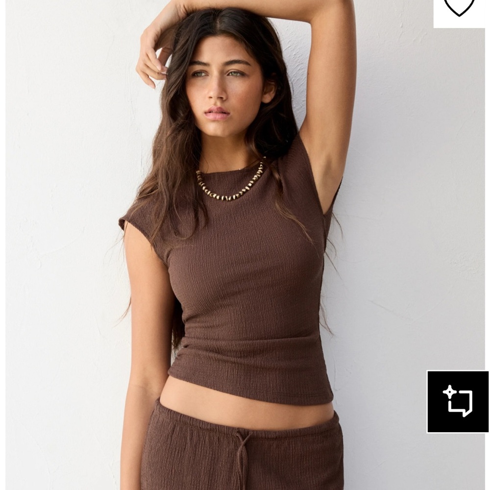 Pull and bear top